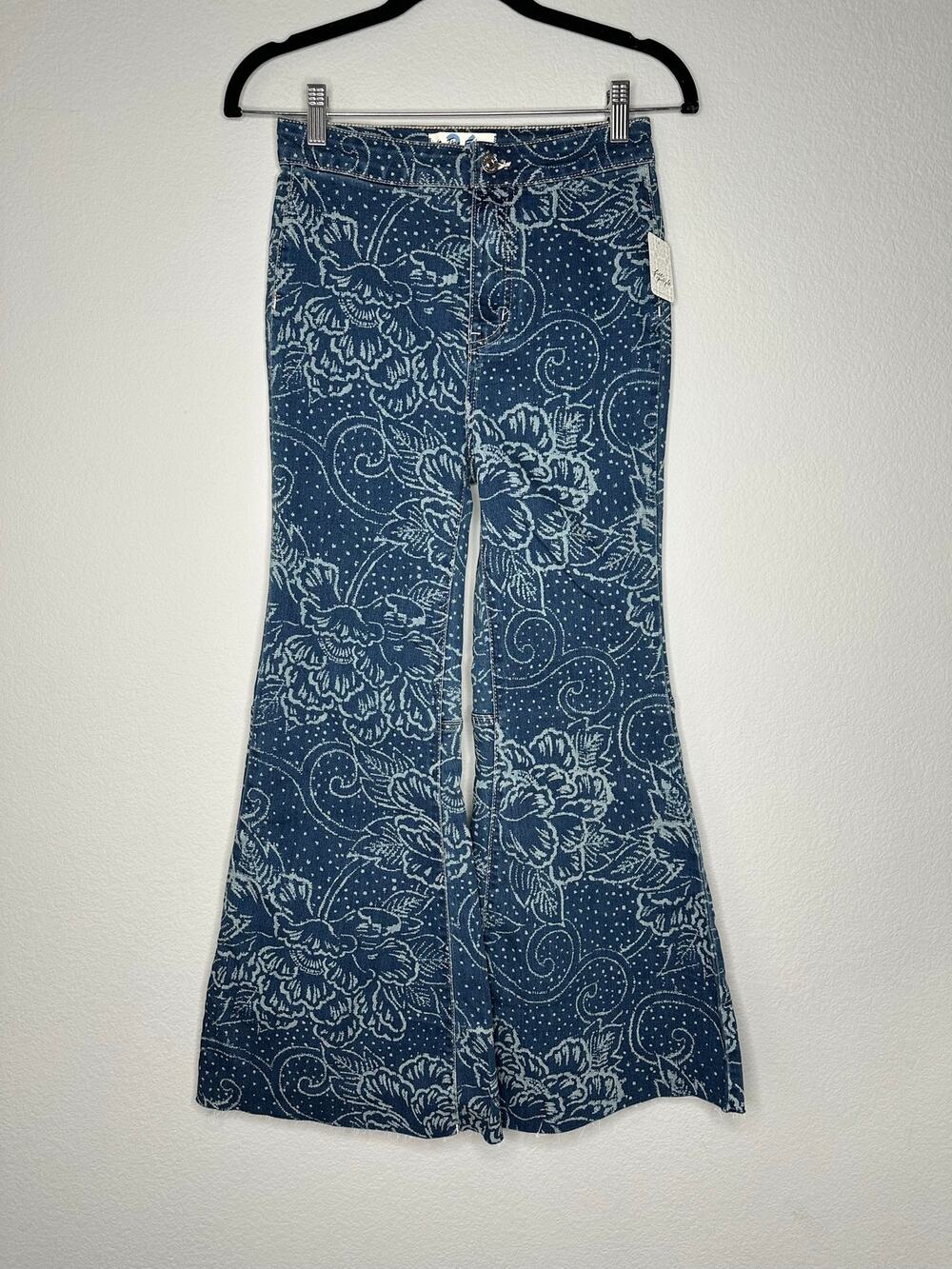 FREE PEOPLE Women's Youthquake Printed Crop Flare Ankle Denim Jeans Size 26